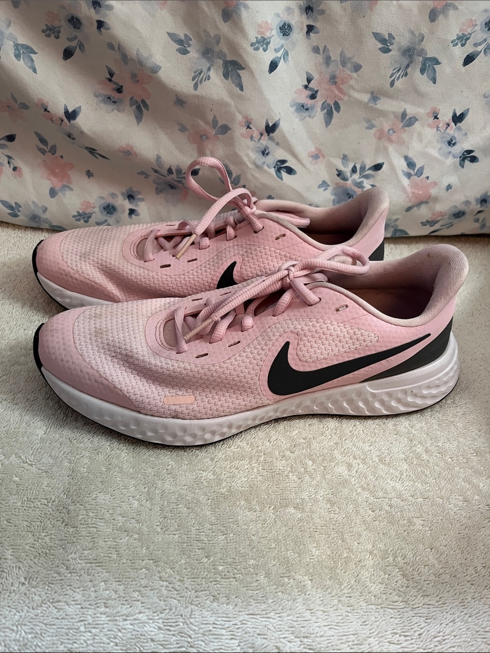 Nike Pink and Black Women's Running Sneakers